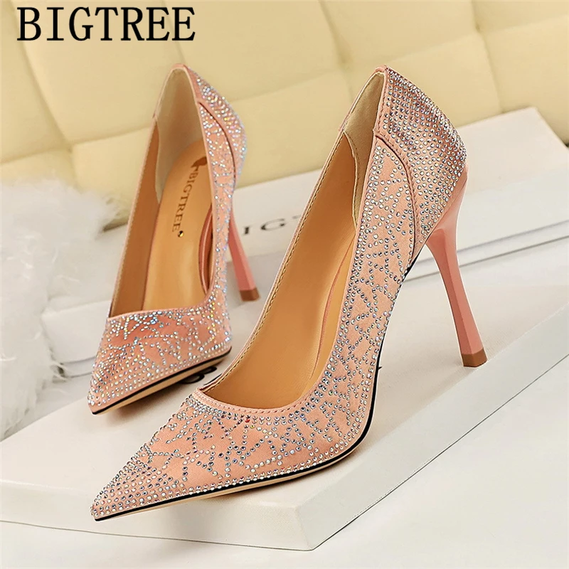 Свадебные туфли невесты Пикантные на высоком каблуке день св. Валентина шелковые