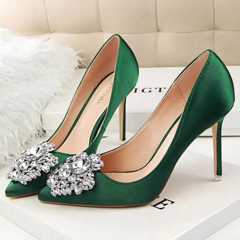 

Женские туфли на высоком каблуке 10 см, разразы, зеленые, розовые шелковые туфли-лодочки с кристаллами, женские атласные туфли со стразами, эл...