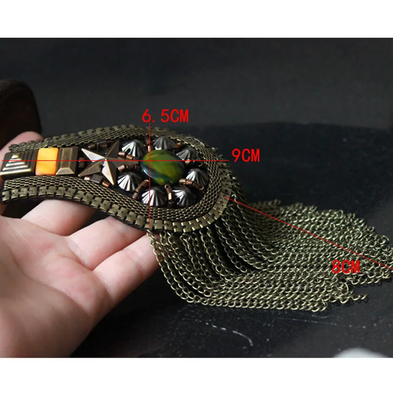 Бижутерия ручной работы в стиле рок большая брошь с кисточкой на плечо эполеты