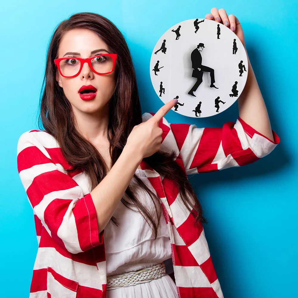 Настенные часы с забавными прогулками новинка министерства комедии ТВ-сериал