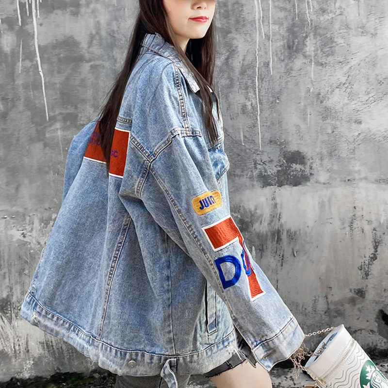 Джинсовые куртки с вышивкой свободная Лоскутная джинсовая куртка в стиле