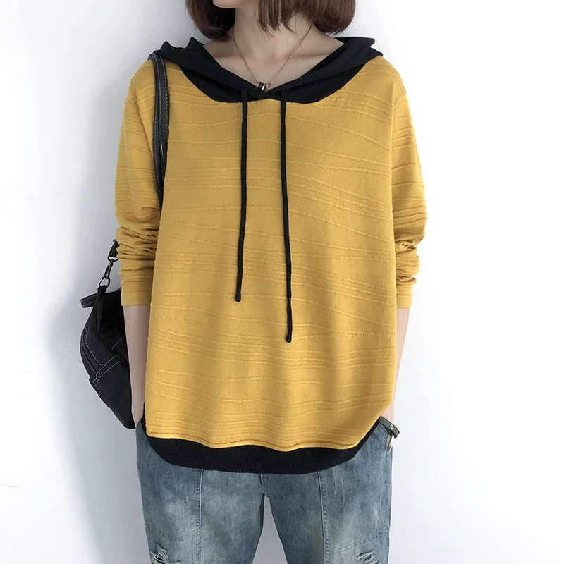 Женский свитер с капюшоном контрастного цвета тонкий весенне-осенний вязаный