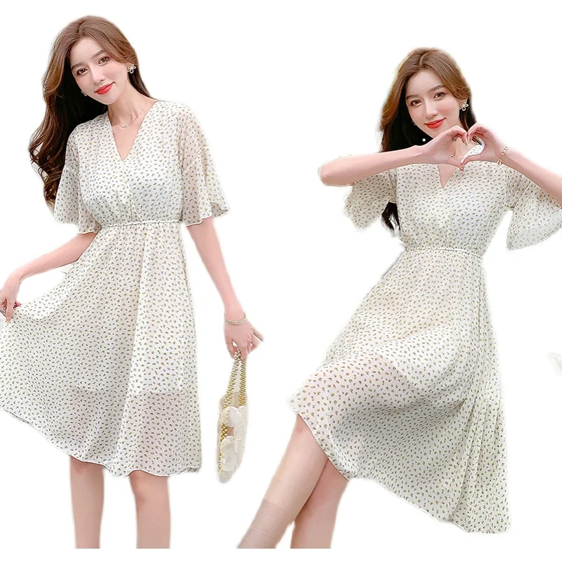 

Свободное женское платье в стиле ретро с V-образным вырезом