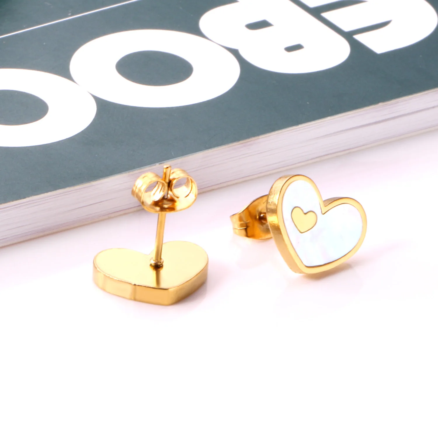 

LUXUKISSKIDS 5 Colors Fashion Jewelry Stainless Steel Heart Stud Earring Set For Women's 2020 Shell Korean Earrings Set Brinco