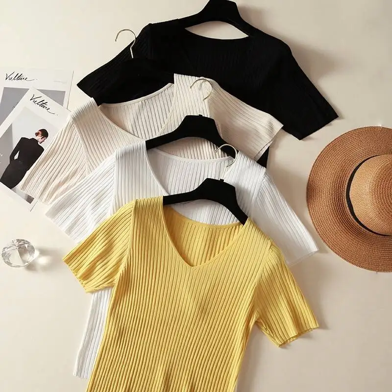

Loose Knitted Women Short Sleeve Solid Color Thin V Neck Korean Temperament Tops New Sexy Fashion Dames Gebreid Casuaal Clothing