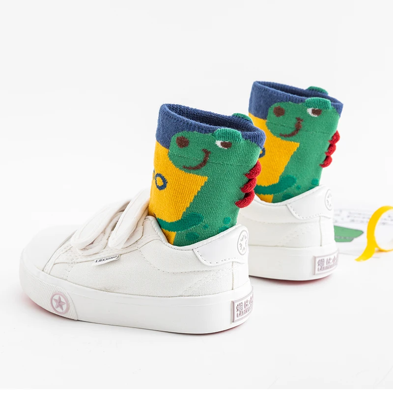 Boys and Girls Ankle Socks Cute Cartoon Dinosaur Pattern Crew Socks for 3-12 Years Kids Athletic Soft Comfy Cotton Socks 4 Pairs