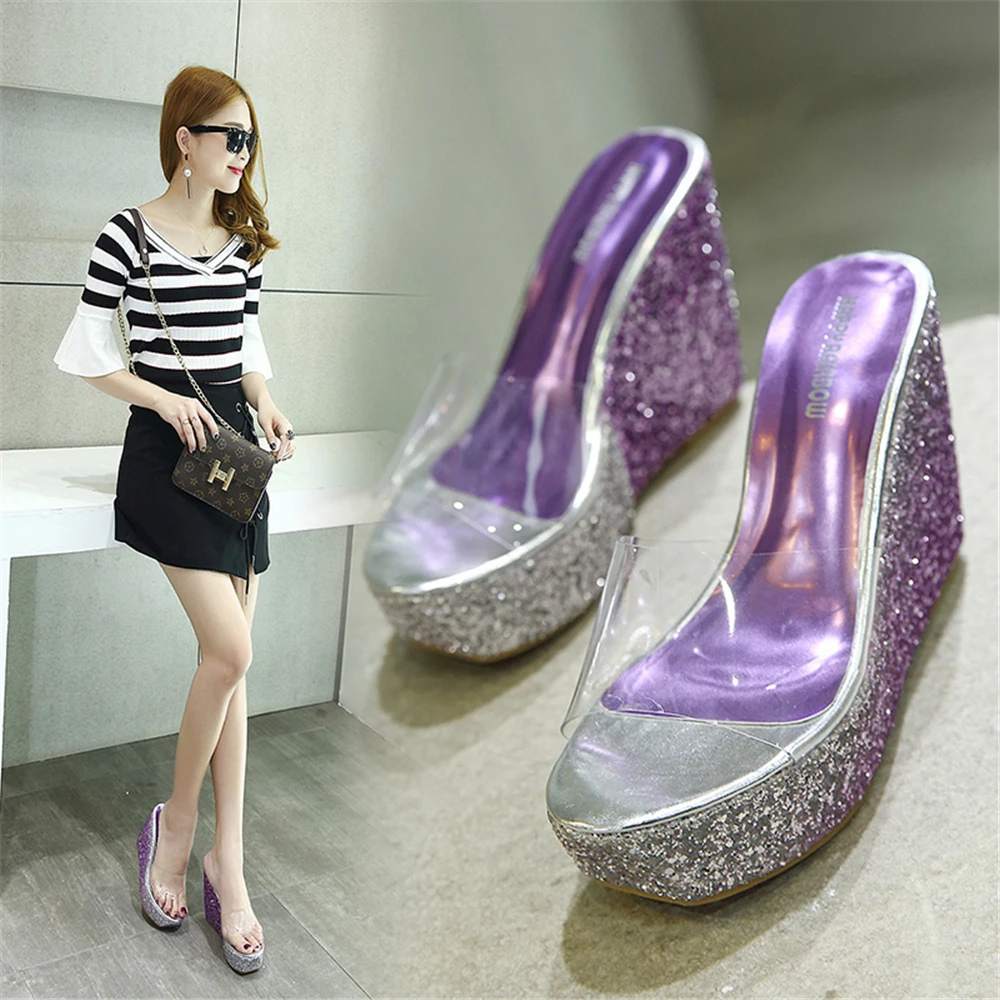 Новинка 2020 года женские босоножки на танкетке с блестками и кристаллами