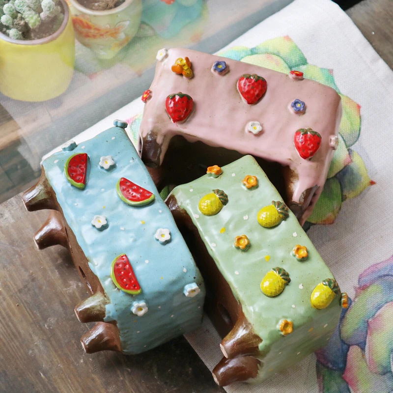 Полипропиленовая тарелка большой горшок из сырого камня с цветами нескольких