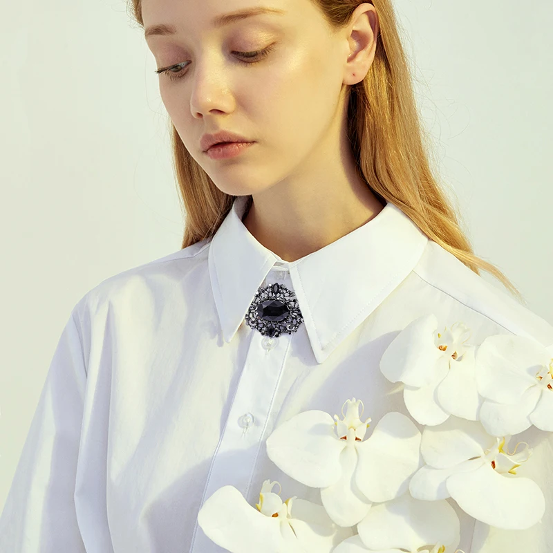 Винтажная брошь с кристаллами в стиле барокко | Украшения и аксессуары