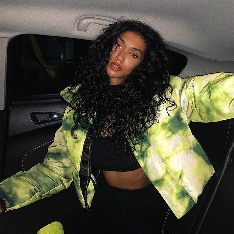 Куртка женская короткая на молнии с воротником стойкой и поясом|Женские парки| |