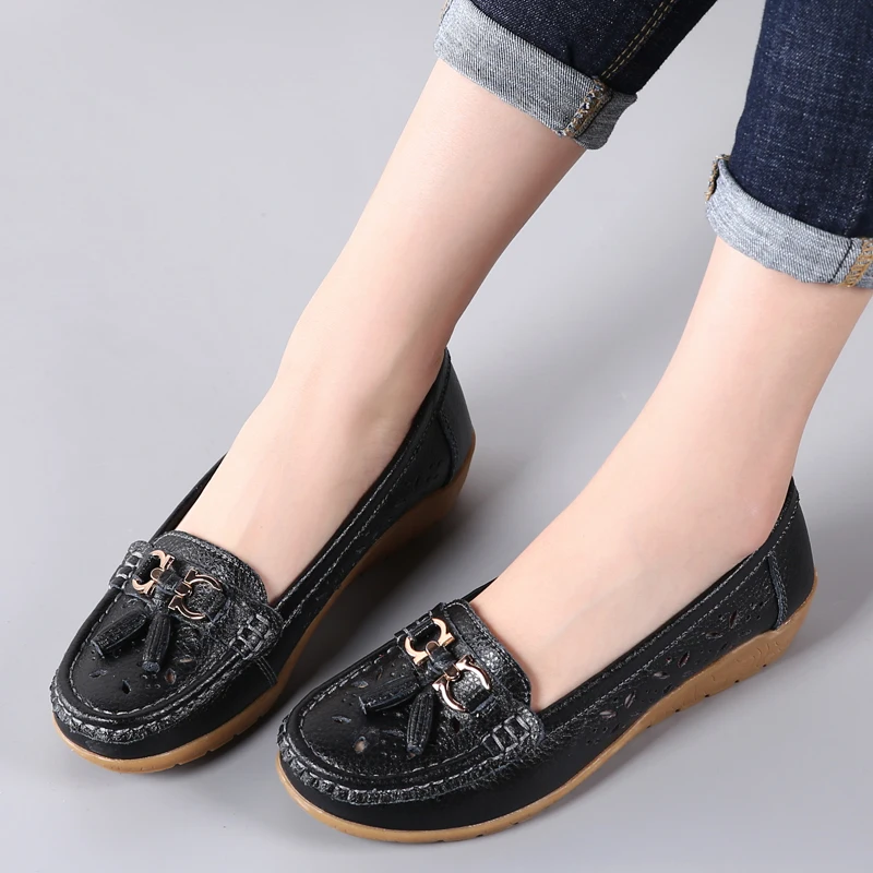 

Hot Sale Hollow Out Nurse Shoes Women Flat Shoes Hanged Metal Loafers Ladies Shoes Woman Slip-on Casual Walk Shoes For Women