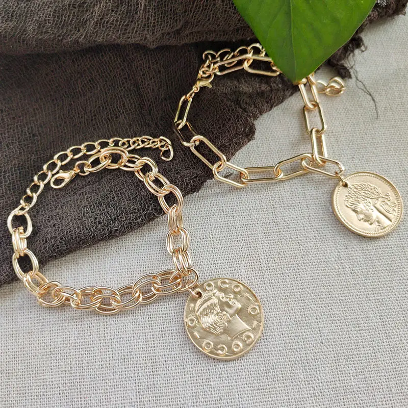 Женский браслет с цепочкой и кисточкой в стиле панк | Украшения аксессуары