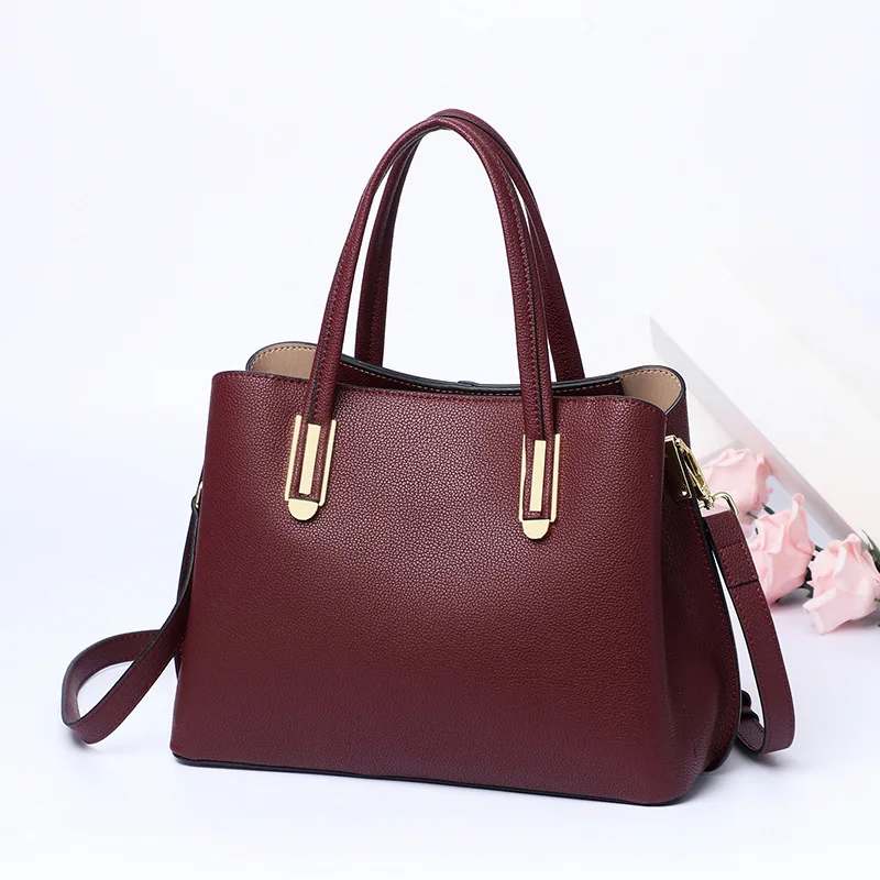 

2020 New Korean Women Bag Messenger Bag Fashion Ms. Handbag Head Layer Cowhide Middle-aged Mom Bag bags for women 2018