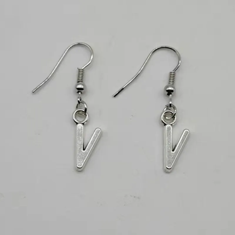 Модные A Z алфавитные серьги маленькие и милые подходят для