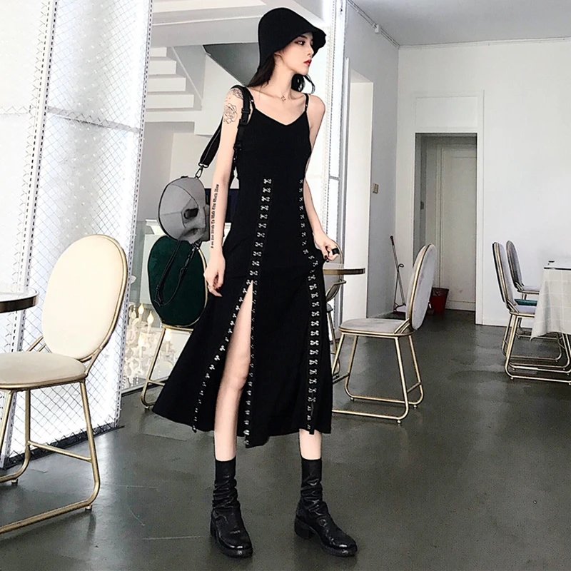 Женское готическое платье в стиле панк Черное длинное с V-образным вырезом