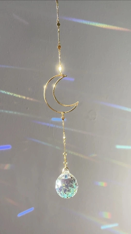 

Sun Catcher:lune car sun catcher