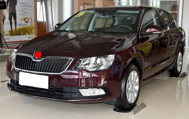 Для Skoda SUPERB 2013 налобный фонарь крышка объектива стеклянная лампа крышка фары прозрачный абажур
