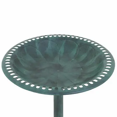 Зеленая уличная кормушка для птиц в античном стиле сада двора внутреннего