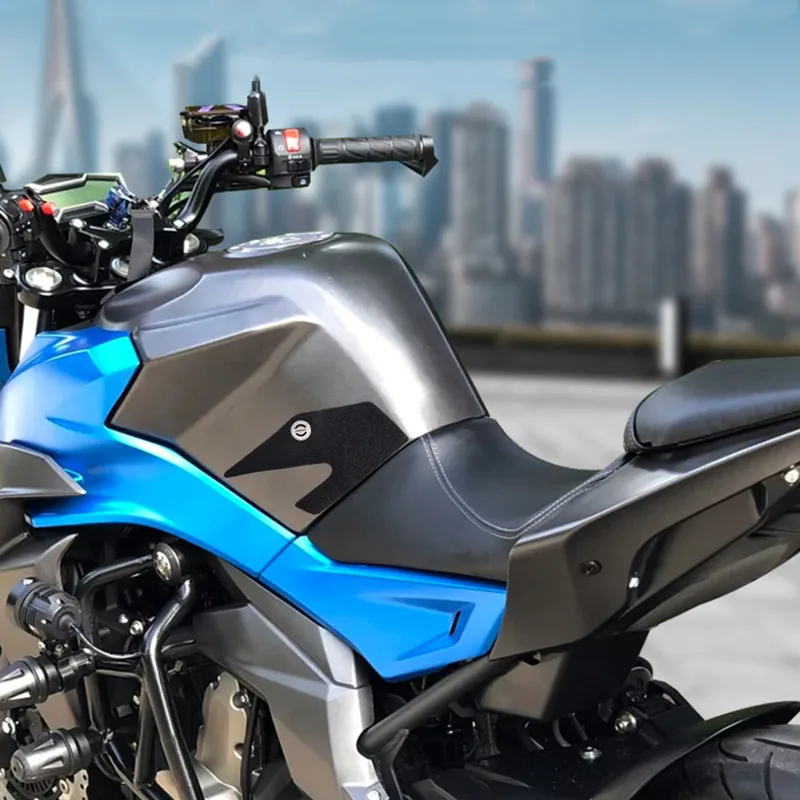 

New Motorcycle Fuel Tank Pad Sticker Anti Slip Rubber Protector Decals Fit For CFMOTO Nk400 Nk650 Motorcycle Accessories 2022