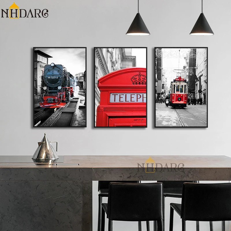 Современный черный белый красный городской уличный автомобиль винтажный поезд