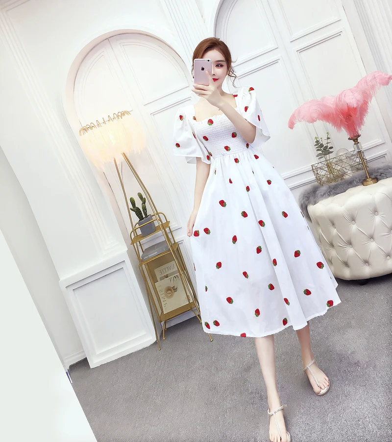 

Women's dress 2020 summer new Korean version of strawberry embroidered dress slim slimming dress