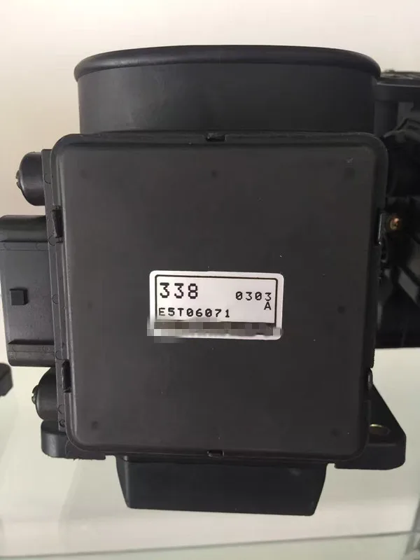 Высококачественные автозапчасти массовый расход воздуха OEM E5T06071 для Mitsubishi |