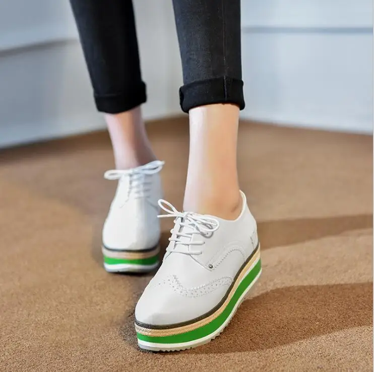 Модная женская обувь на платформе Обувь из натуральной кожи резиновой подошве в