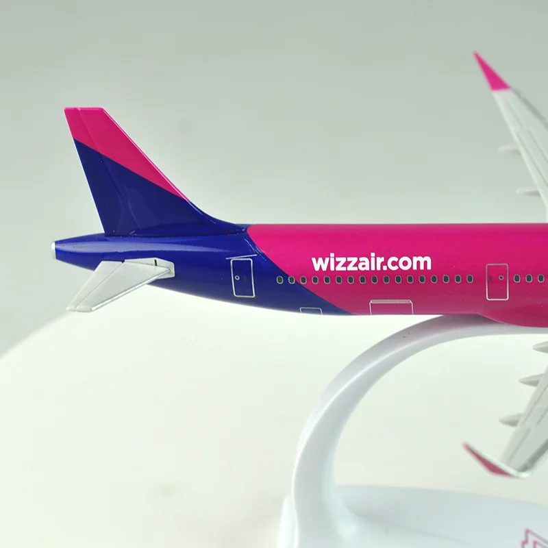 Modelo de avi&oacute;n A321, avi&oacute;n WIZZ AIR de 22cm, Base de resina, pantalla est&aacute;tica, Airliner, regalos de recuerdo para ni&ntilde;os, colecci&oacute;n de adultos-2