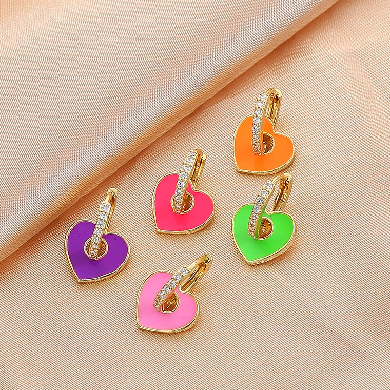 

2021 New Temperament Retro Hollow Geometric Earrings Pig Nose Cute Personality Micro Pave Zircon Gift Banquet