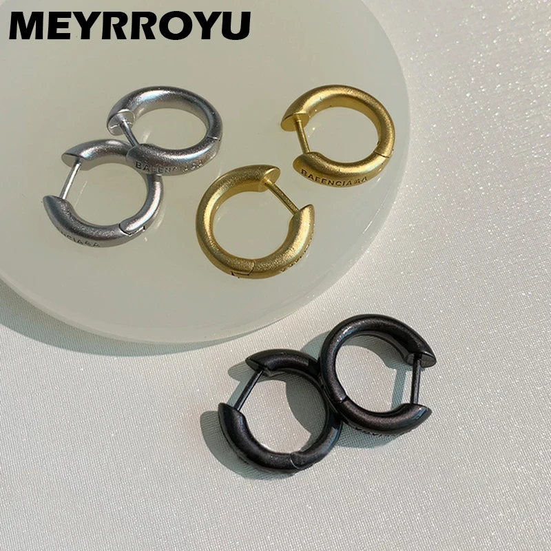 

Женские серьги-кольца MEYRROYU, круглые серьги из стерлингового серебра с буквами в стиле панк, уличная мода, изысканные украшения для вечерино...