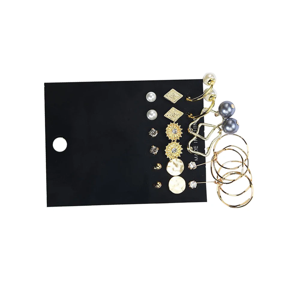 Сережки в виде жемчужных алмазов комбинация золотистого элегантного 9