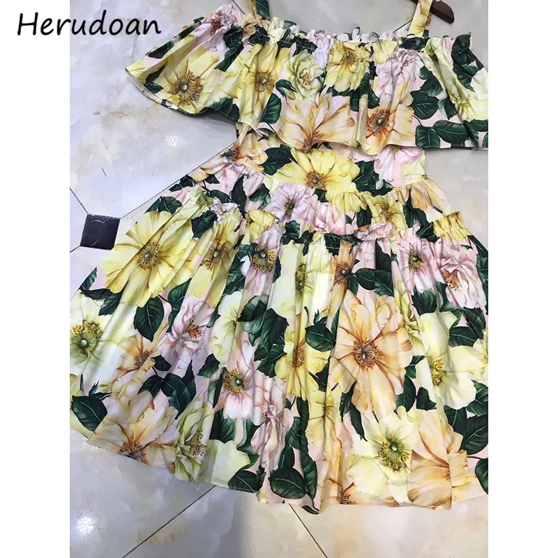 

Herudoan New 2021 Summer Fashion Designer Elegant Cotton Dress Women Spaghetti Strap Ruffle Flower Print Mini Vacation Dress
