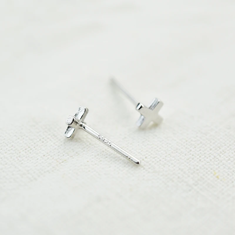 

925 Sterling Silver Earrings Small Cross Creative Ear Studs Simple Fashion Pure Silver Earrings For Women Popular Gift Jewelry