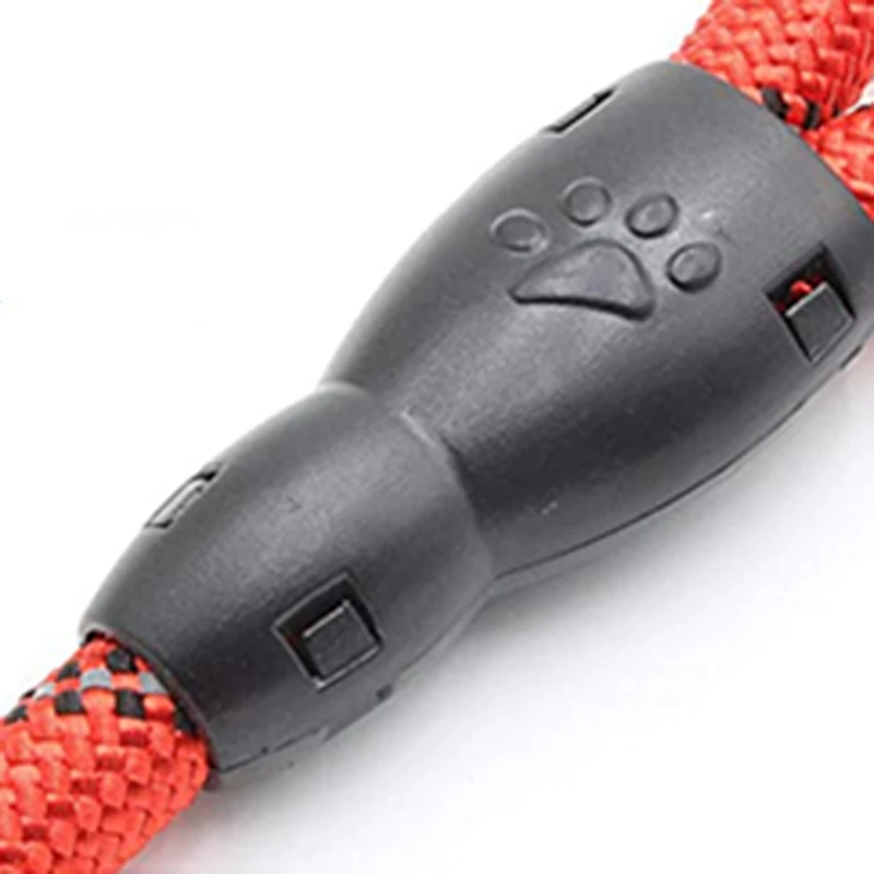 

5 Feet Strong Dog Leash, with Comfortable Padded Handles and High Reflective Light, Suitable for Medium and Large Dogs
