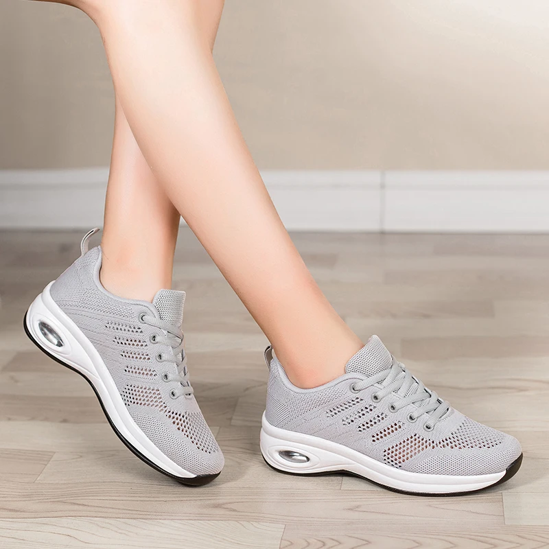 Женские теннисные туфли новинка 2019 уличные удобные тренировочные кроссовки