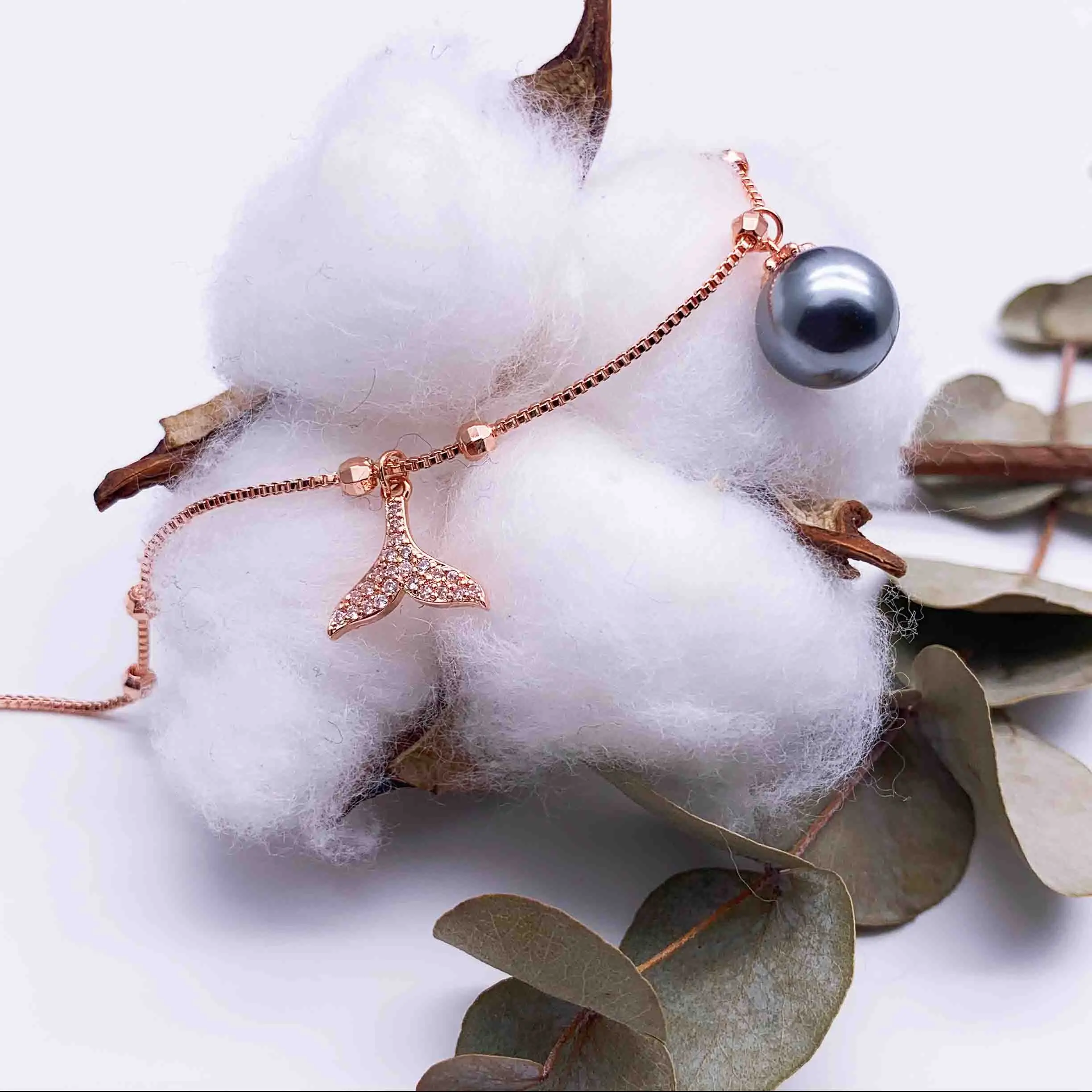 

2020 fashion latest Copper Plated 925 rose gold bracelet female creativity full diamond fishtail pearl hand jewelry party birthd