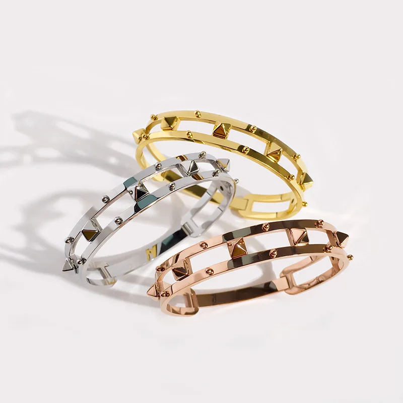 

New punk rivets creative lovers titanium steel fashion jewelry female accessories bangle 3 color bracelet wristlet jewel couples