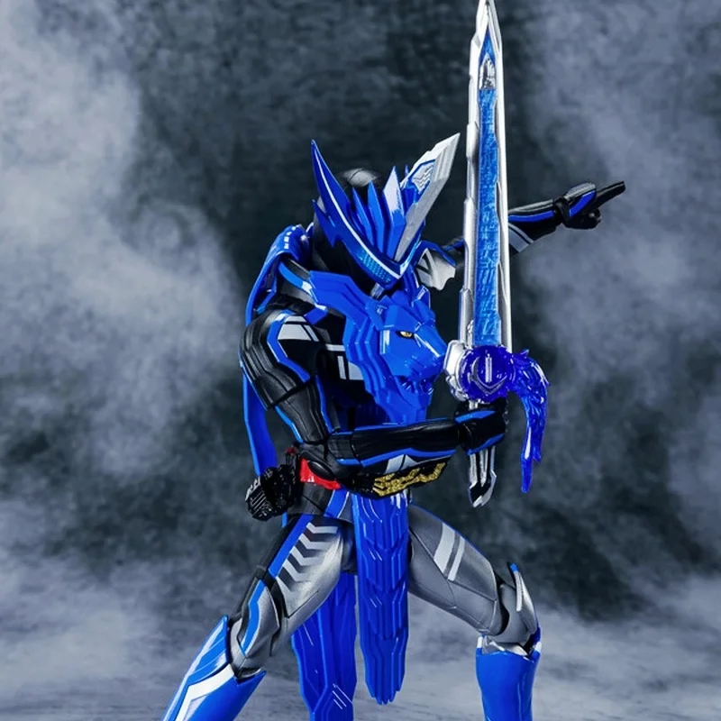 

Bandai SHF Kamen Rider Holy Blade Saber Dragon of Courage