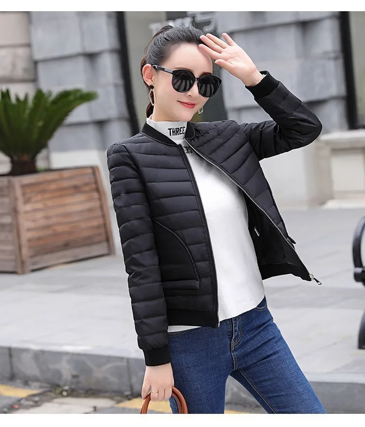 Новинка женские куртки-бомберы с оленями цвет коричневый серый черный короткие