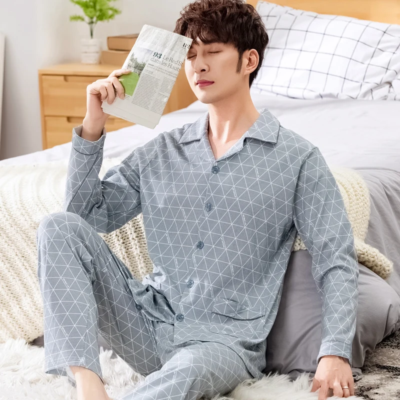 Pajamas Men's Winter Quilted Thickened Father Coral Fleece Three-layer Quilted Jacket Can Be Worn Outside for The Elderly 2020