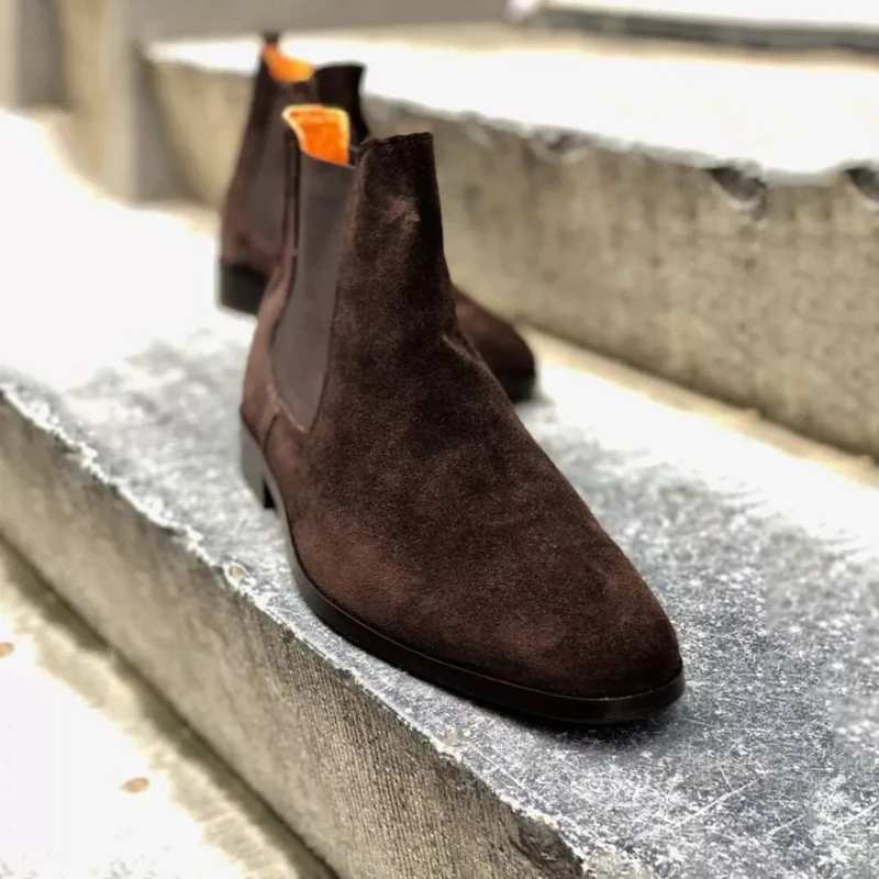 

Casual Men Classic Dark Brown Pointed Low Heel High Ankle Chelsea Boots تشيلسي أحذية للرجال Челси (сапоги) Pour Hommes KS567