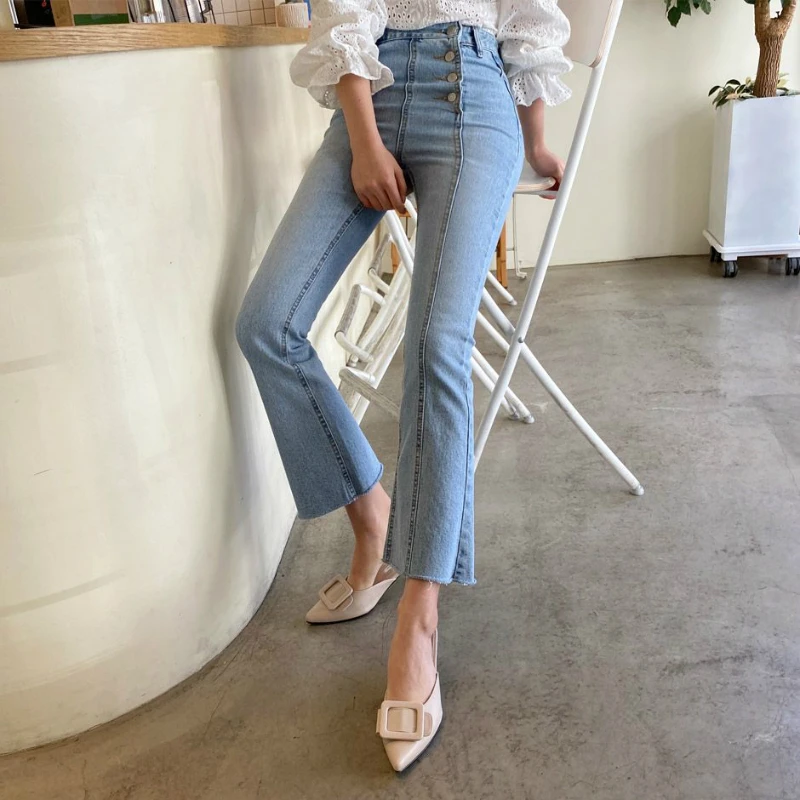 Женские джинсы с завышенной талией Mozuleva Стрейчевые узкие однобортные брюки-клеш