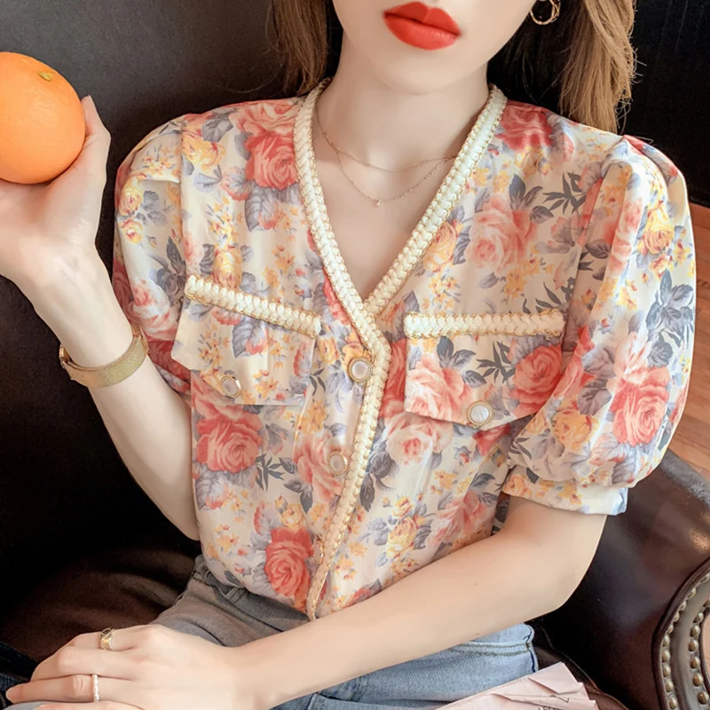 

Рубашки с цветочным принтом, топы с V-образным вырезом и пышными рукавами, женские милые блузы, дизайнерская футболка с карманами, Женская од...