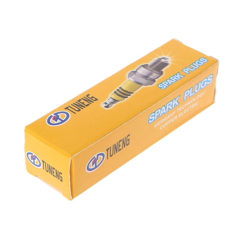 Замена аксессуаров для двигателя газонокосилки кустореза Свеча зажигания