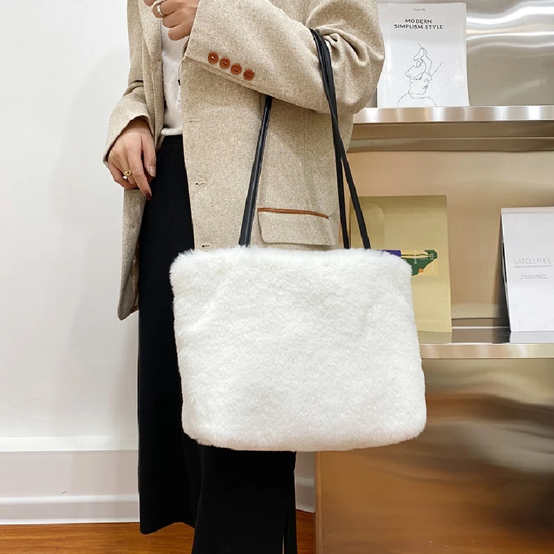 Популярный нишевой дизайн 2020 зимняя новая плюшевая сумка простая модная на одно