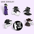 Черная эмалированная брошь с изображением Чумного доктора, винтажная круглая брошь в стиле панк, Коллекция медицинских ювелирных изделий, мультяшный значок, застежка на лацкан, подарок