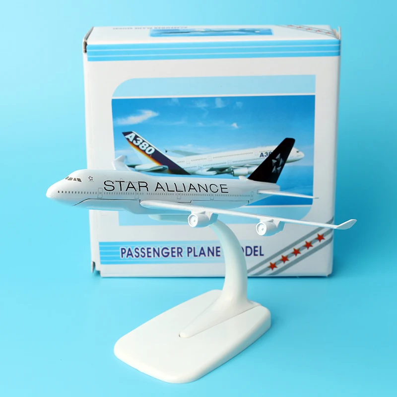 Модель самолета Star Alliance Боинг 747 400 16 см модель из сплава авиационного B747 с