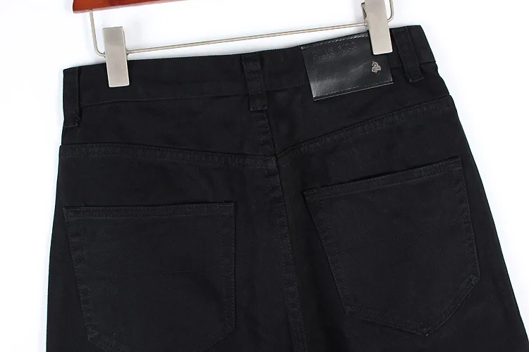 

Europe and the United States HIPHOP skateboard pants hip hop jeans men's fashion casual pants plus fertilizer plus size 109