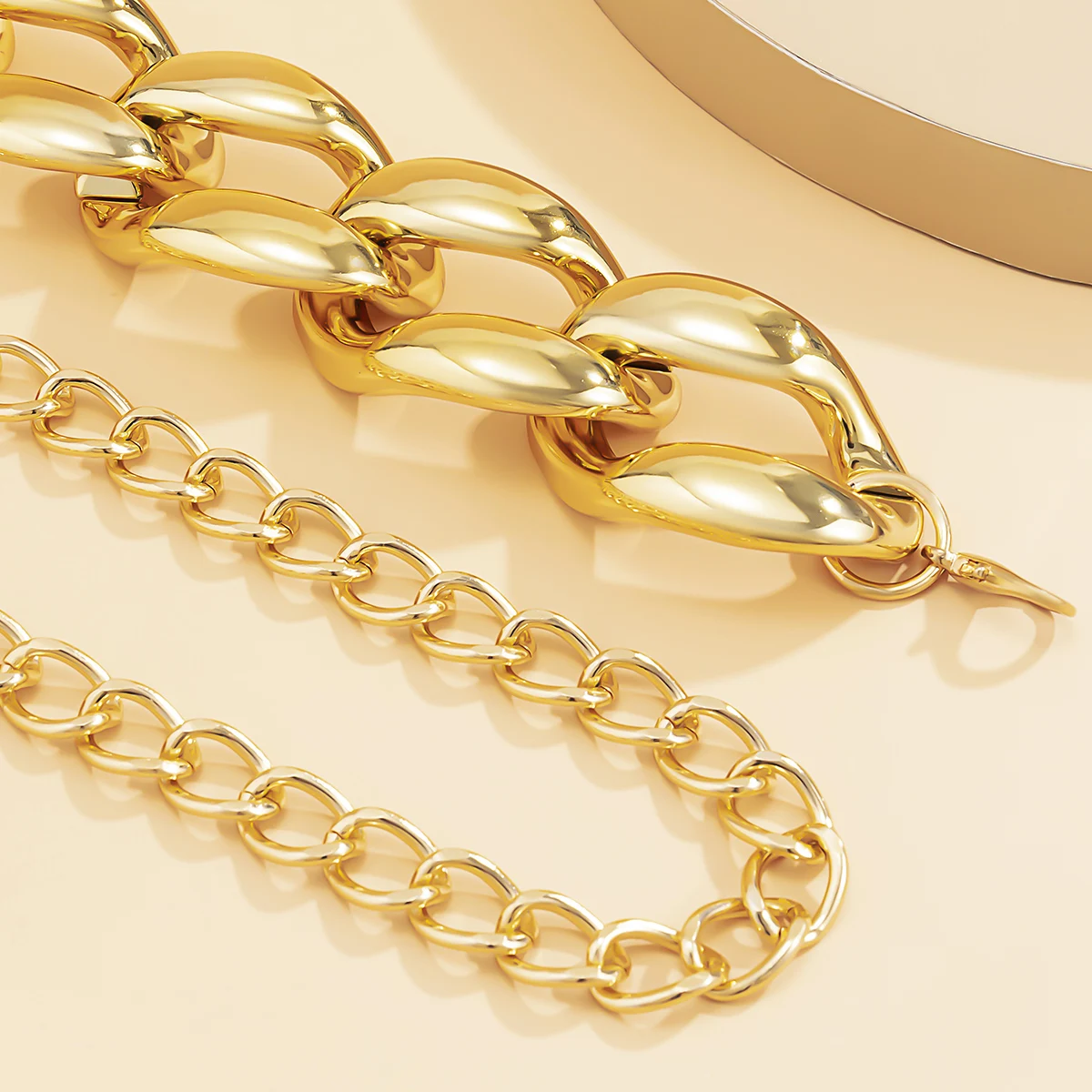 

New Punk Exaggerated Chunky Thick Chain Body Chain Sexy CCB Acrylic Harness Waist Belly Chain for Women Dress Accessories Chains