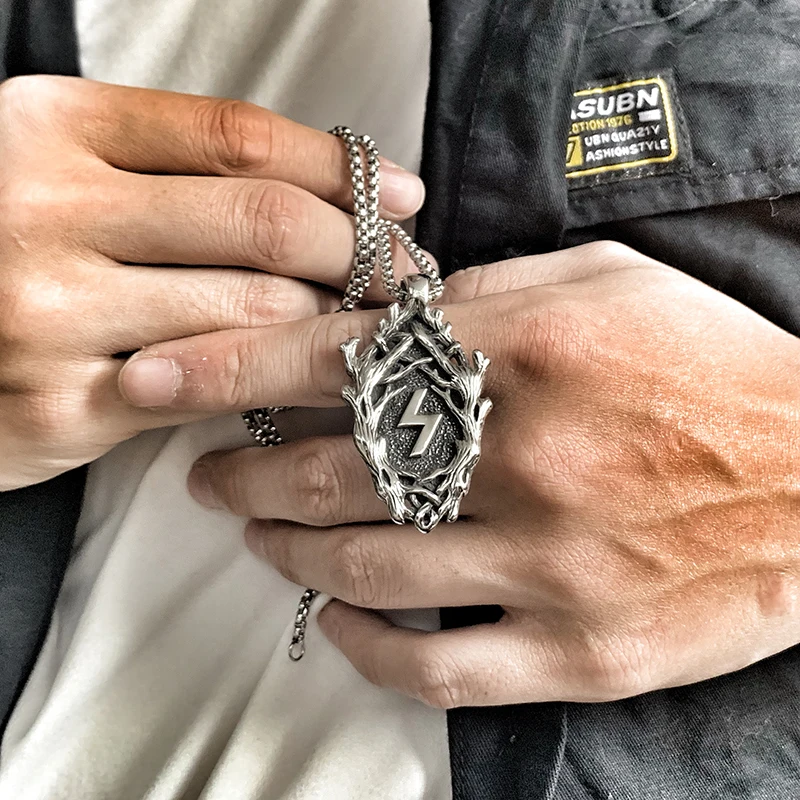 

Wholesale Lighting Branches Stainless Steel Pendant Necklace For Man Gothic Viking Jewelry Retro BoyFriend Gift OSDZ113